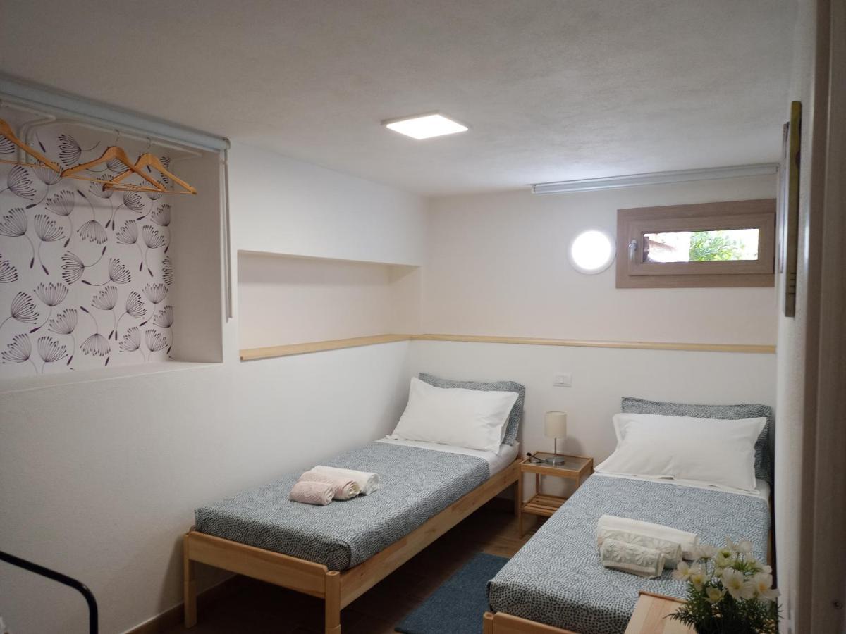 Vacanze Nella Casetta Pula Buitenkant foto